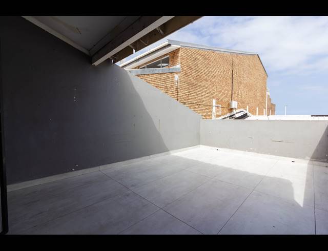 3 BEDROOM FLAT TO LET IN WARNER BEACH